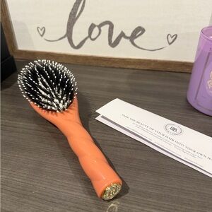 La Bonne Brosse N.03 boar bristle hair brush. The Shine & Care. Full size. Rare